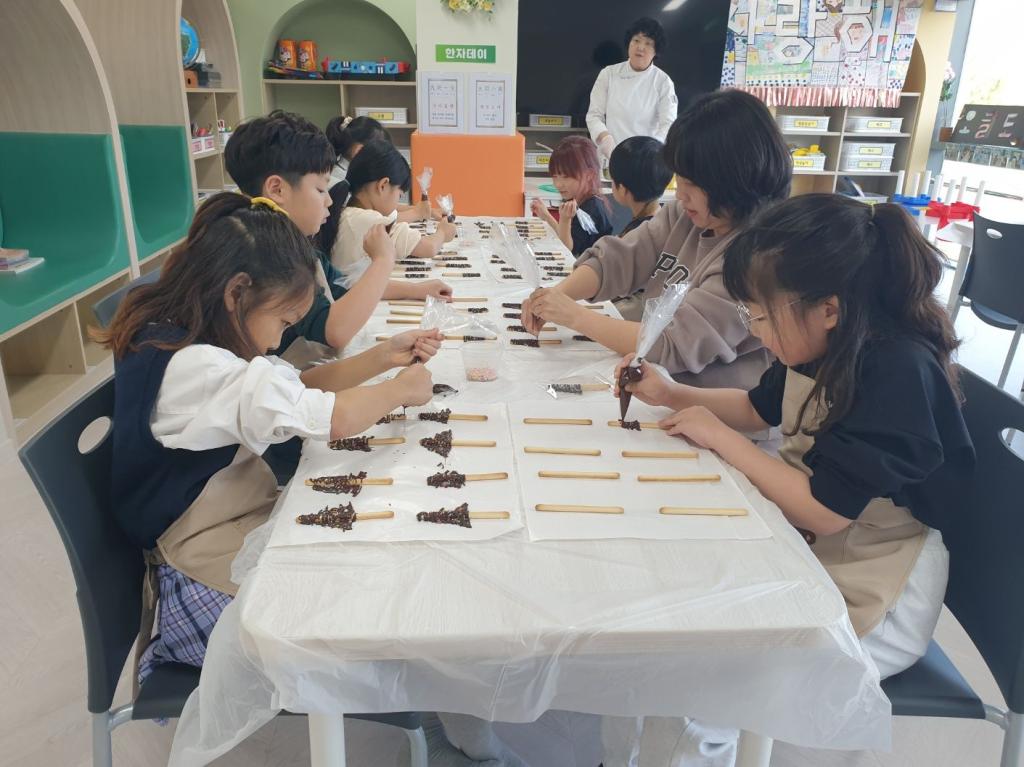 1763615824624 (1).jpg